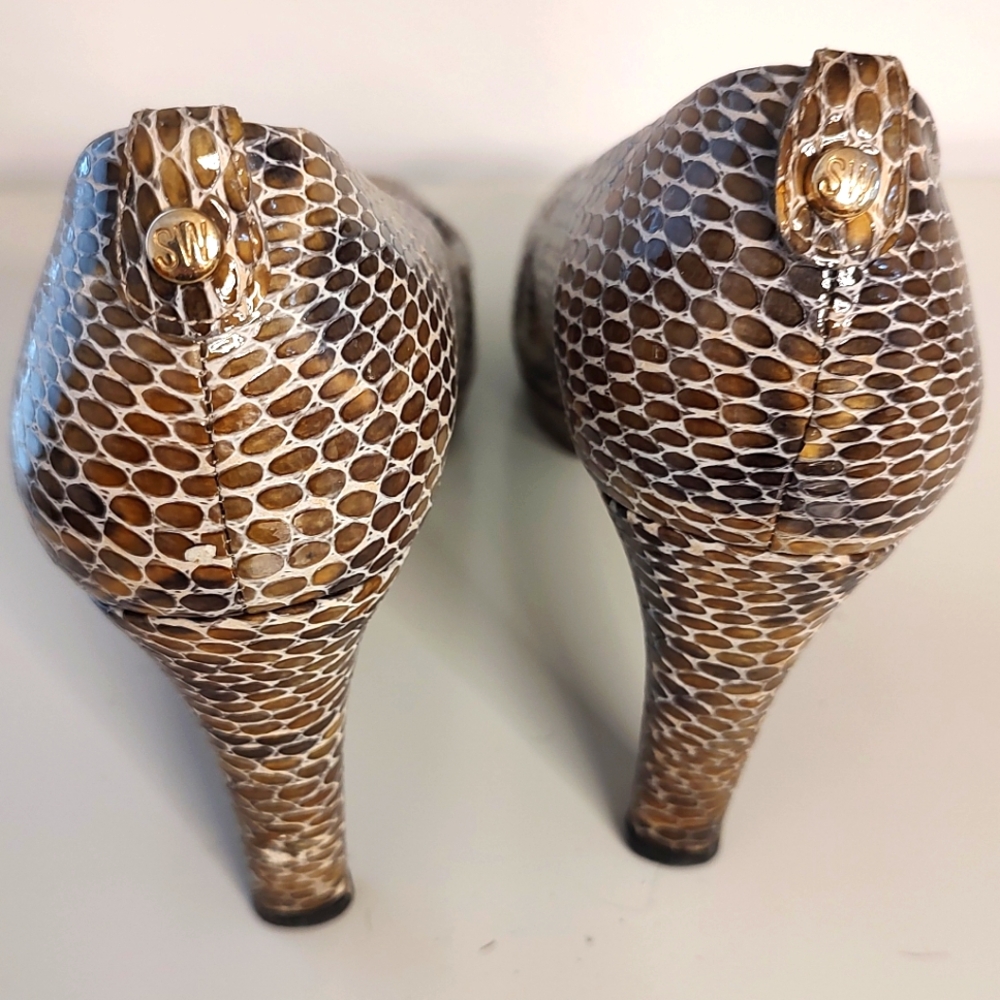 Stuart Weitzman Plainfield Python Snake Print Pee… - image 3